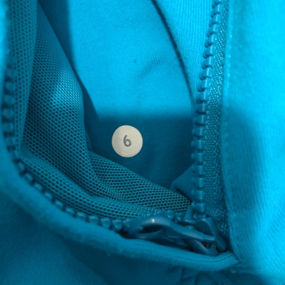 Lululemon Define Jacket - Picture 4 of 4